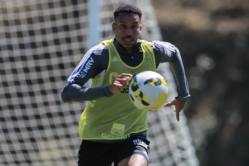 Vasco avança por Jair e encaminha mais um reforço para 2023