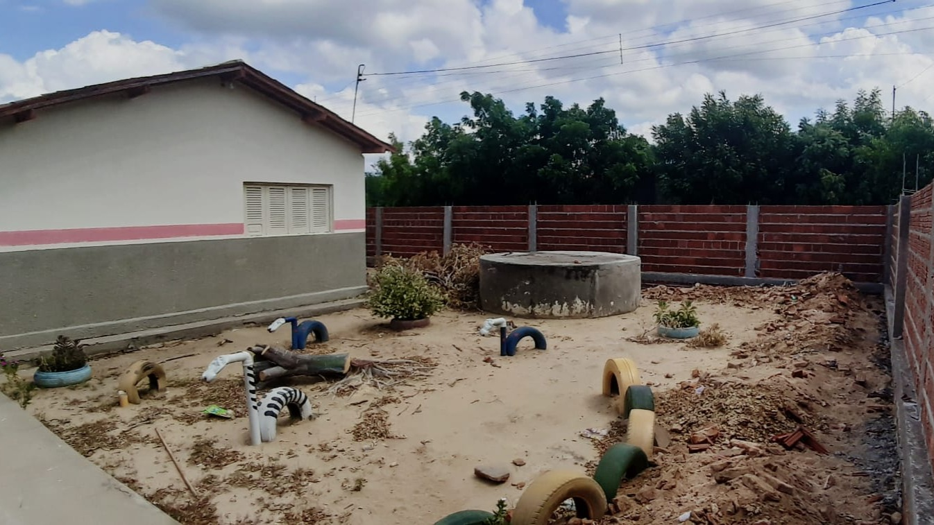Creche Carlos Frederico, em Mãe d'Água, passa por reforma e prefeito Cirino destaca trabalho realizado