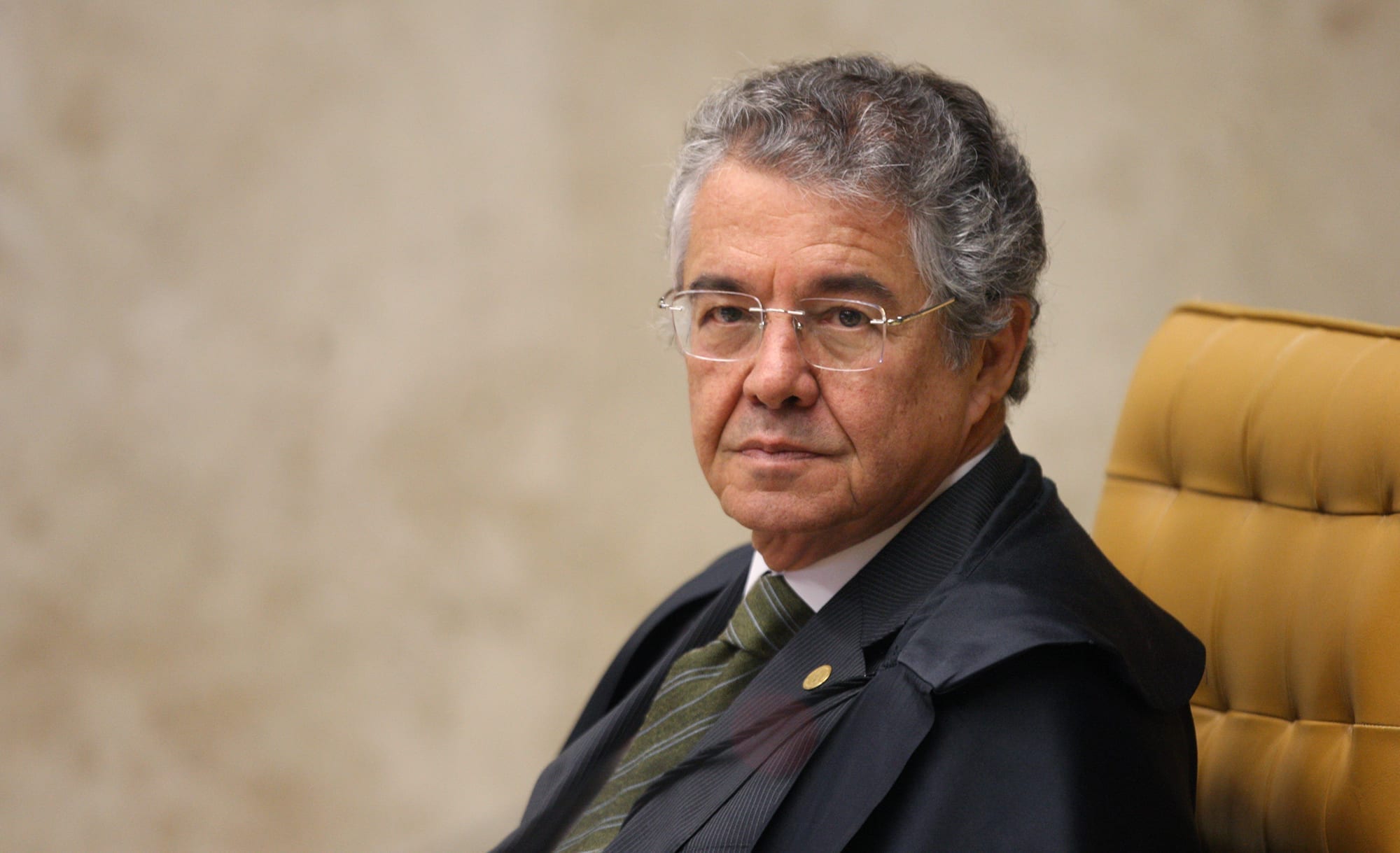 Ex-ministro do STF, Marco Aurélio Mello, isenta Bolsonaro e culpa supremo por terrorismo em Brasília