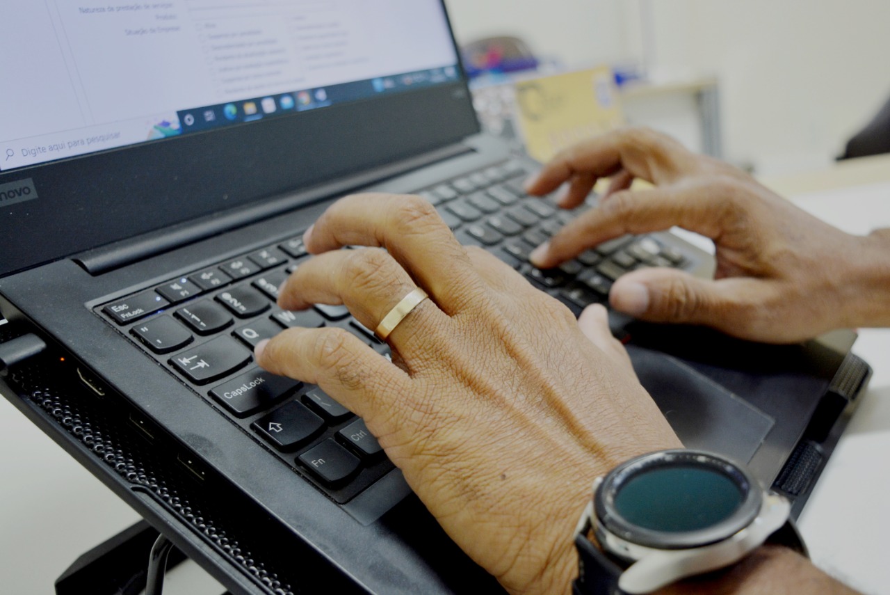 Simples Nacional: pequenos negócios têm até 31 de janeiro para aderir ao regime tributário