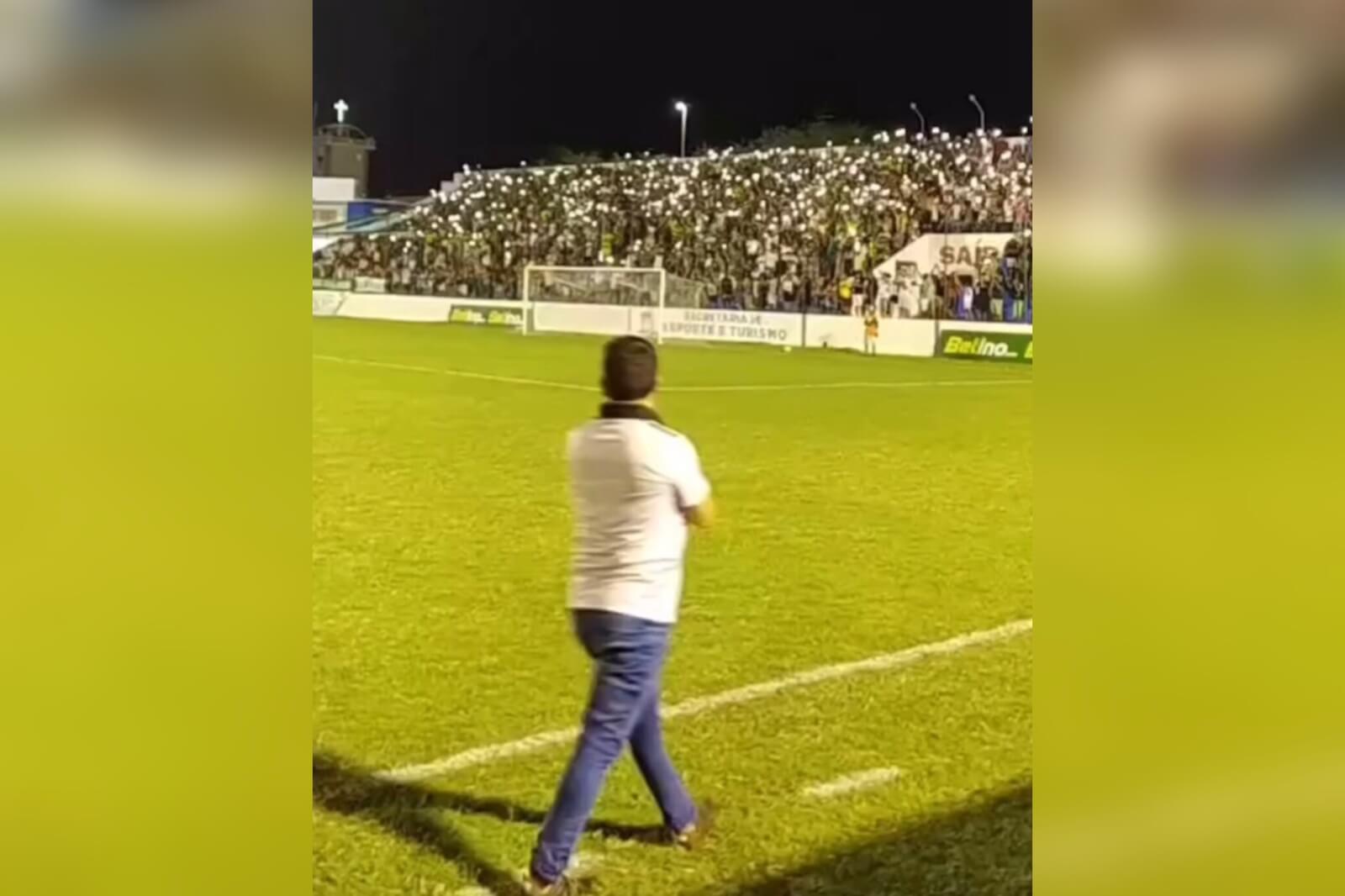 Em reencontro com o time, torcida do Nacional faz a festa nas arquibancadas do José Cavalcanti. VÍDEO