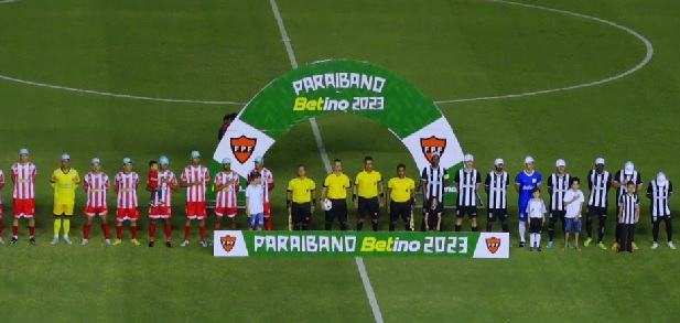 Em jogo movimentado, Treze vence Auto Esporte com gol nos acréscimos e assume a ponta da tabela