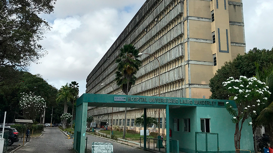 Paciente da cidade de Patos pede apoio para conseguir exames em tempo hábil para realizar cirurgia de estômago, em João Pessoa. OUÇA