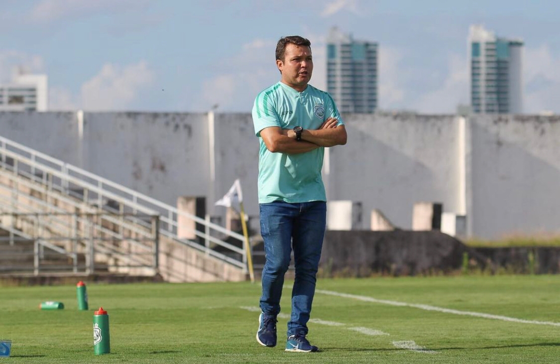 Caiu: Nacional de Patos anuncia saída do técnico Lamar e de sua comissão técnica