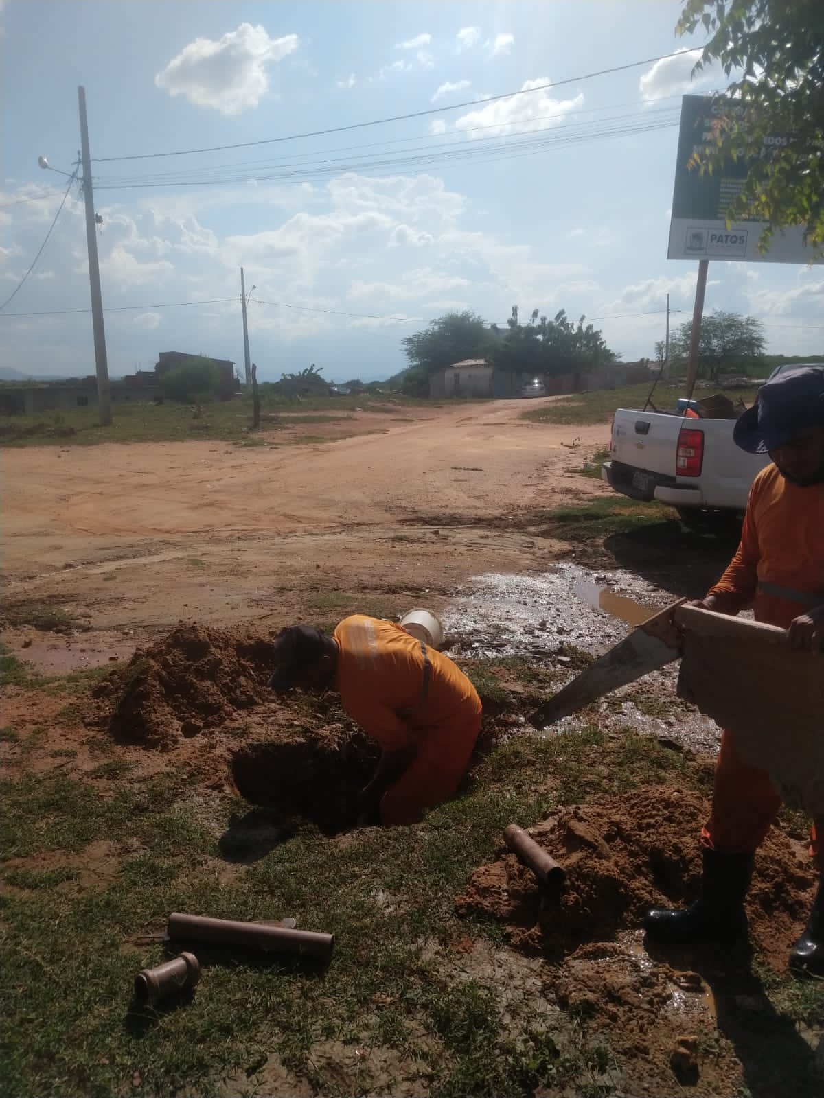 Internauta cobra conserto de vazamento na Rua 19, no bairro do Jatobá; Cagepa age rápido e soluciona o problema