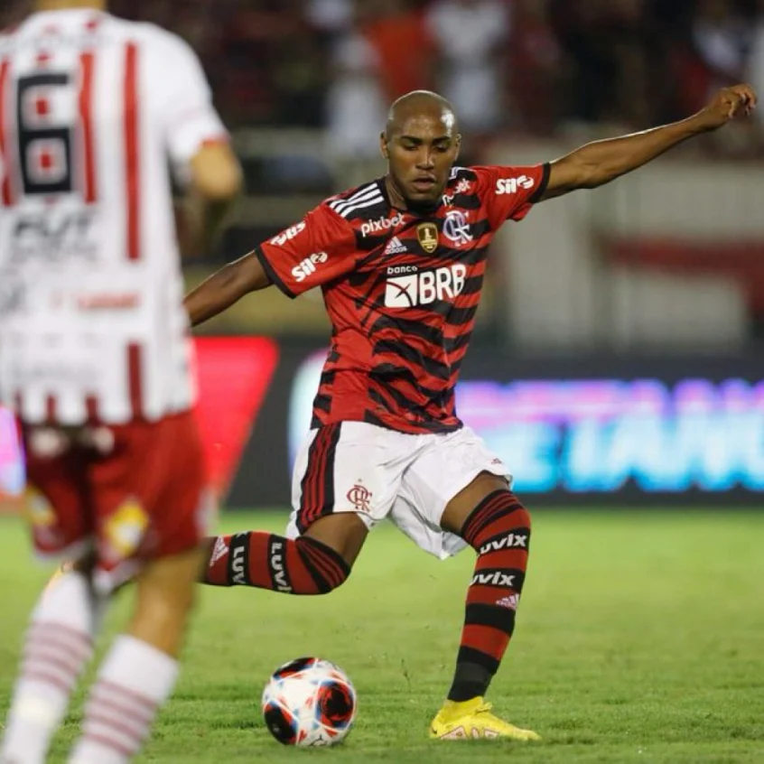 Com gols de crias das bases, Bangu e Flamengo empatam pelo Carioca