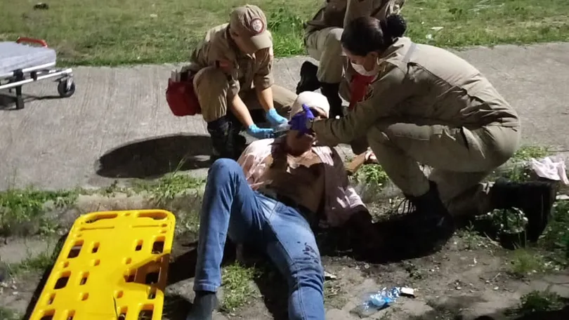 Torcedor é espancado e levado ao hospital após confusão durante Queimadense x Botafogo-PB. VÍDEO