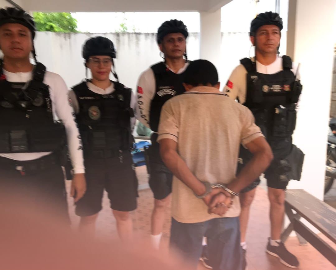 Polícia Militar prende homem acusado de roubo, em Patos