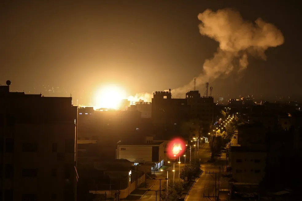 Ataque a tiros em sinagoga deixa 7 mortos e 10 feridos em Jerusalém