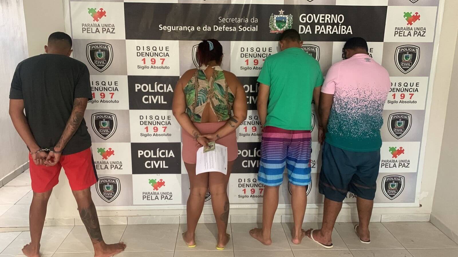 Delegado Edson Pedroza comenta sobre prisões de mulher por tráfico de drogas e de acusado de homicídio. Ouça