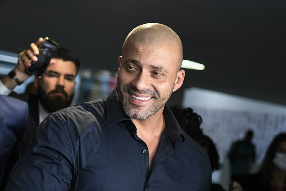 Daniel Silveira é preso no Rio de Janeiro após perder foro privilegiado