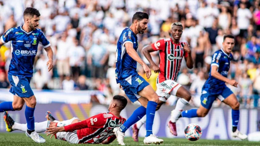 Gol nos acréscimos salva atuação mediana, e São Paulo vence Santo André no ABC pelo Campeonato Paulista
