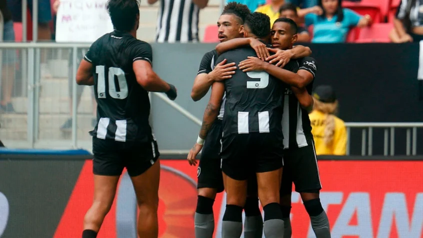 Tiquinho e Victor Sá brilham, e Botafogo goleia o Boavista no Mané Garrincha