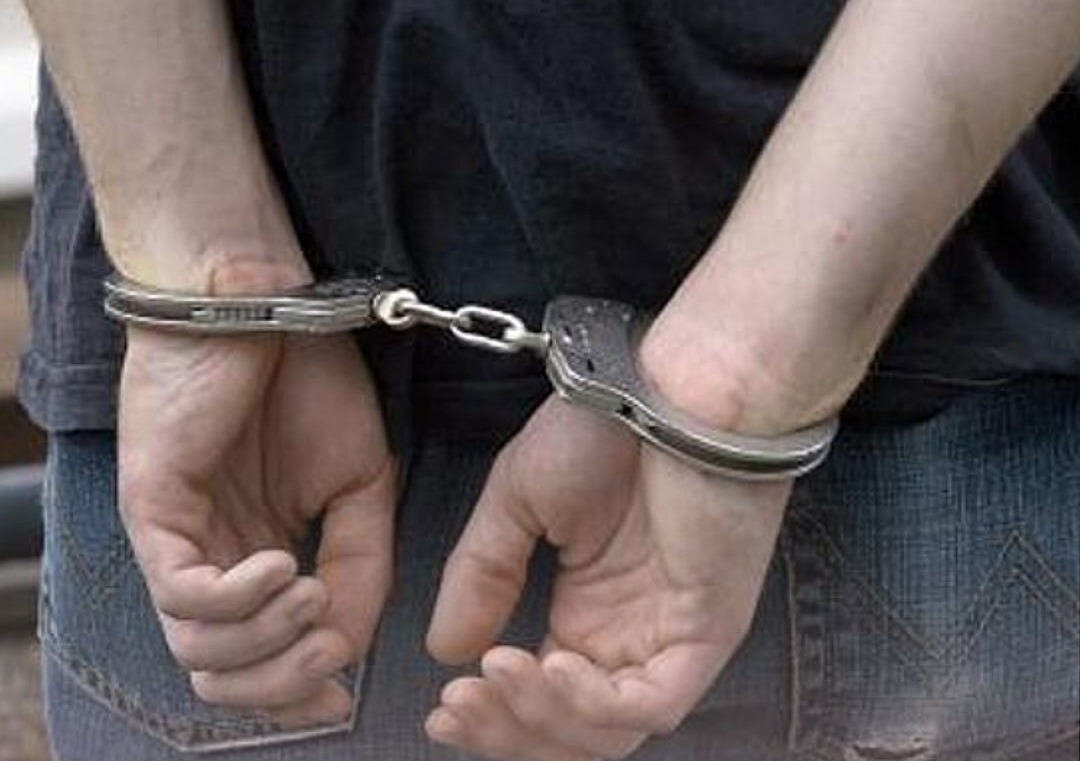 Polícia Militar prende condutor dirigindo embriagado e por suspeita de furto, em Teixeira