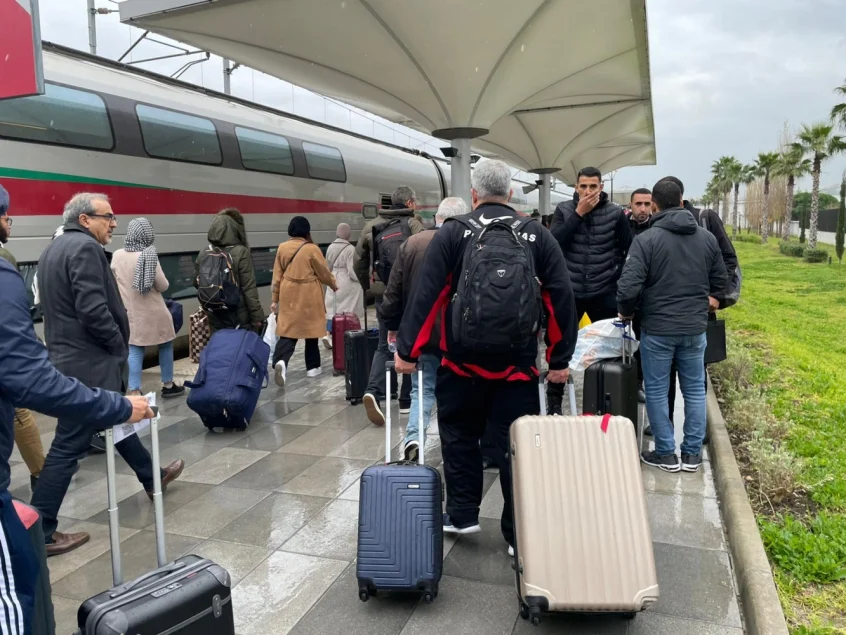 Torcedores do Flamengo que estão no Marrocos tentam minimizar a dor no bolso após eliminação no Mundial