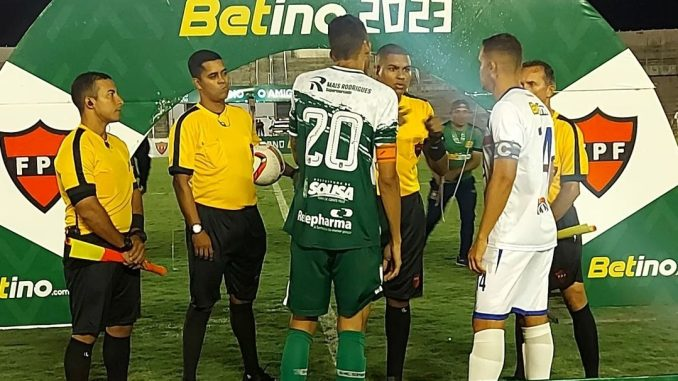 Queimadense e Sousa ficam no 0 a 0 no Amigão