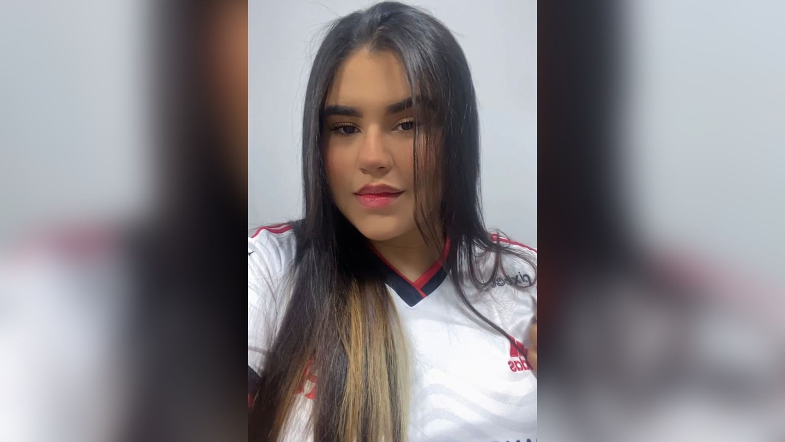 Jovem Julia Vitória, de 18 anos, obtém 900 pontos na redação do Enem 2022 e deseja cursar Psicologia