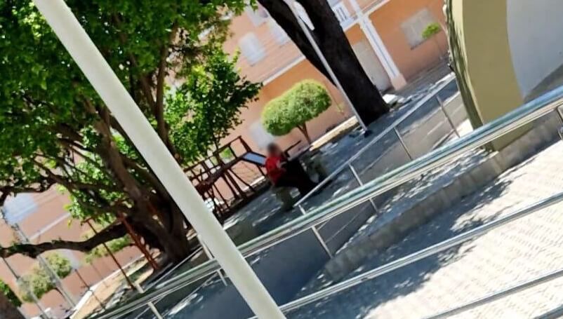Em Patos: homem é flagrado se masturbando em plena luz do dia na Praça do CEPA, na manhã deste sábado (11)