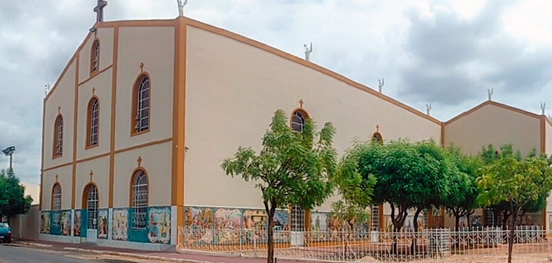 Renovação Carismática Católica realiza retiro de carnaval no Salão Paroquial da Igreja de Santo Antônio