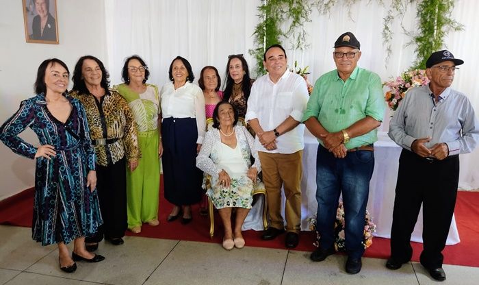 Dona Maria Camboim, esposa do poeta Odilon Nunes de Sá, celebra 100 anos de vida neste domingo (19) em Santa Terezinha-PB