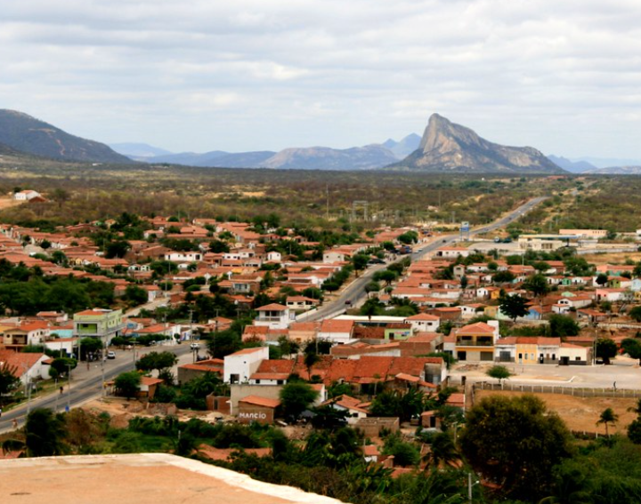 Santa Luzia termina 2022 com quase 1.800 trabalhadores formalizados