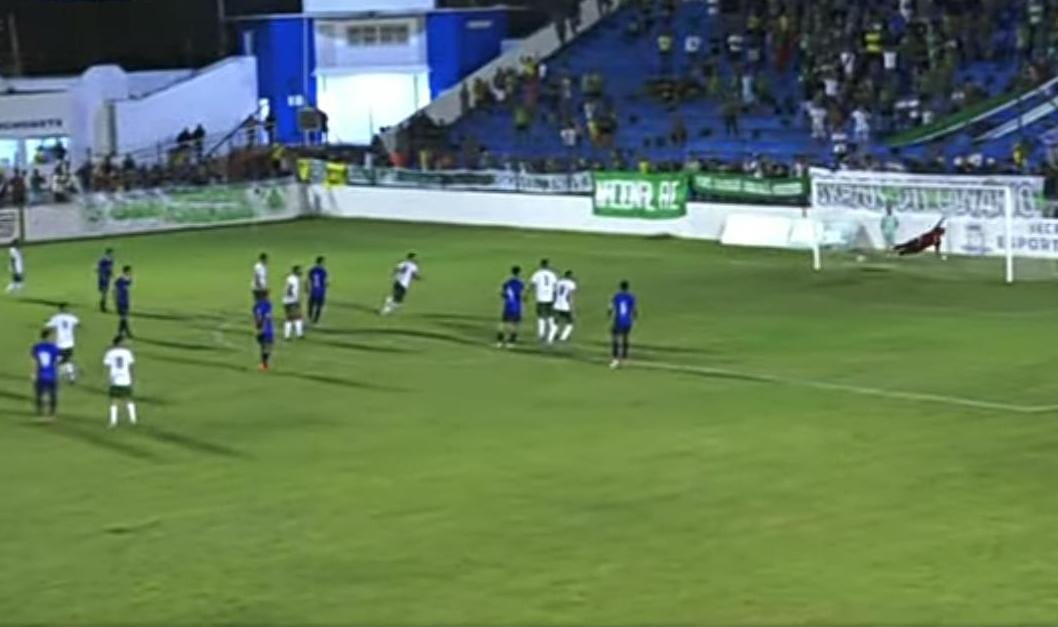 Autor do gol da vitória, Arthurzinho fala sobre alegria do gol e da motivação para o próximo compromisso do canário