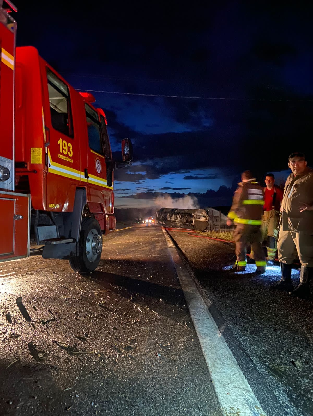 Vítima de acidente com carreta de combustíveis que pegou fogo na BR-230, em Pombal, é identificada