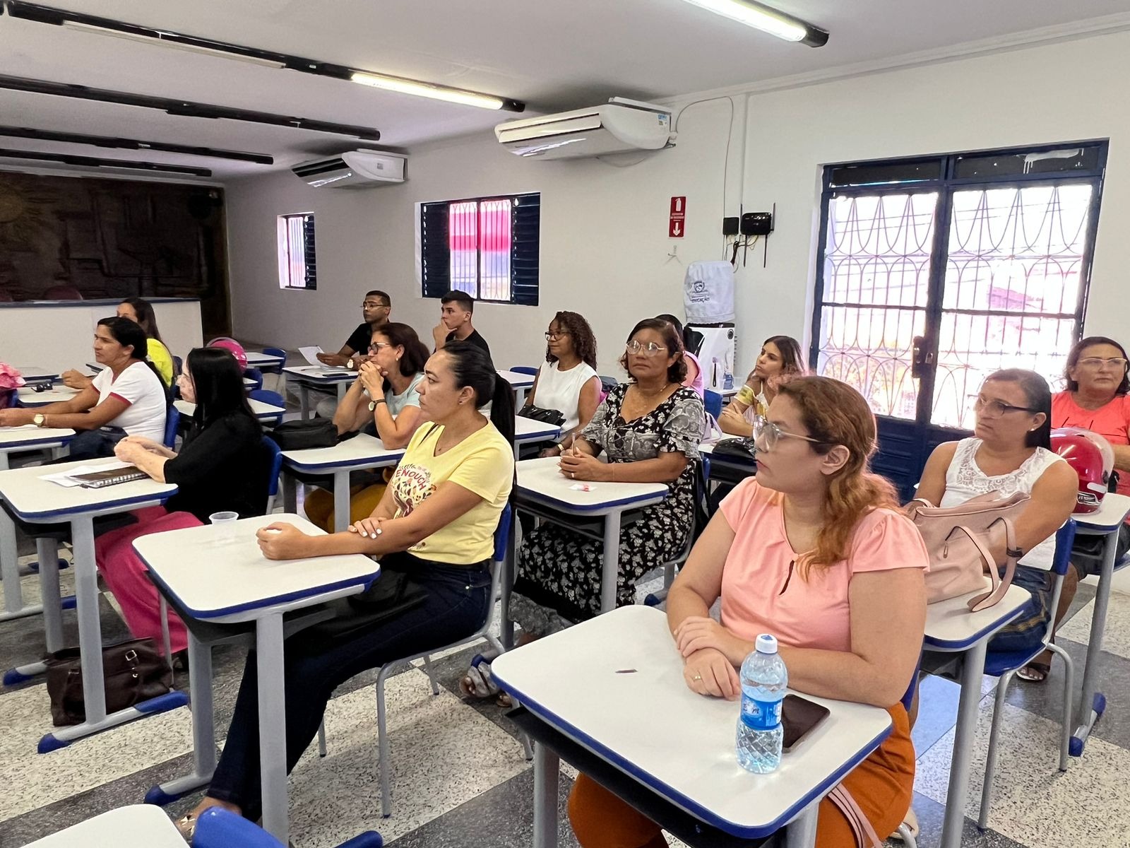 Assistentes de alfabetização do Programa Tempo de Aprender participam de primeira formação do ano, em Patos