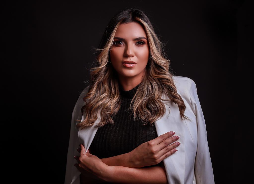 Nutricionista especialista em EMAGRECIMENTO vem transformando a vida de milhares de pessoas e é referência na cidade de Patos e região