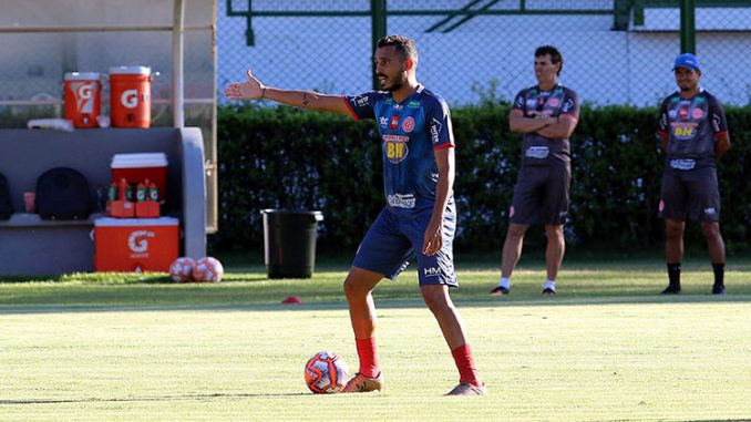 Nacional de Patos segue contratando e acerta com zagueiro ex-Sousa