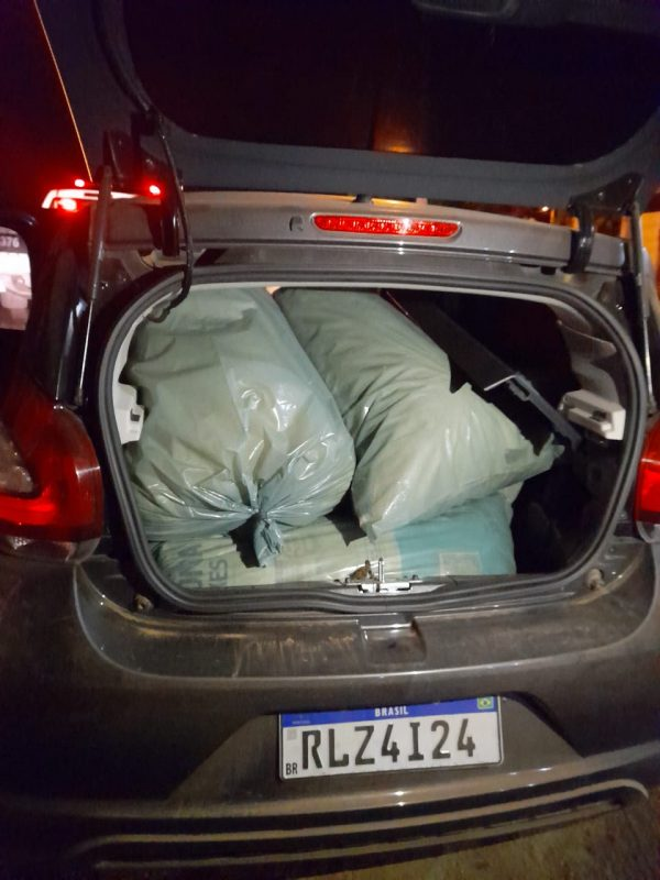 PM apreende mais de 200 kg de drogas e prende dois homens entre Cajazeiras e Cachoeira dos Índios