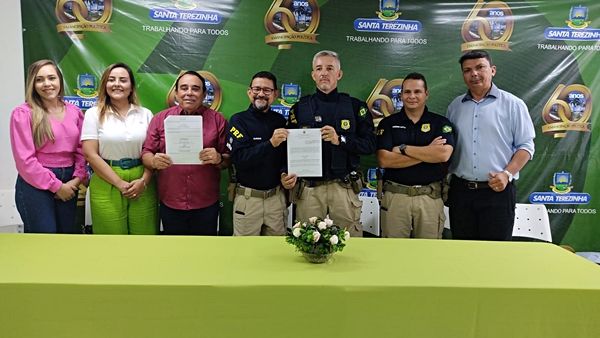 Prefeitura de Santa Terezinha-PB firma parceria com PRF para oferecer educação para o trânsito no município