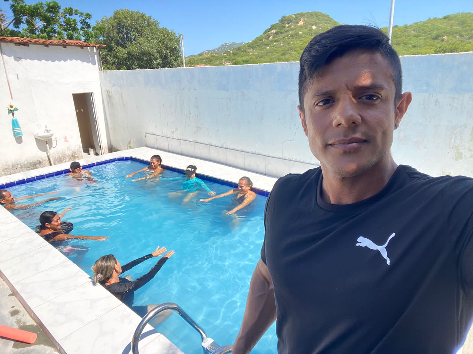 Prefeitura de Mãe d’Água inicia projeto de hidroterapia para pacientes em tratamento de fisioterapia