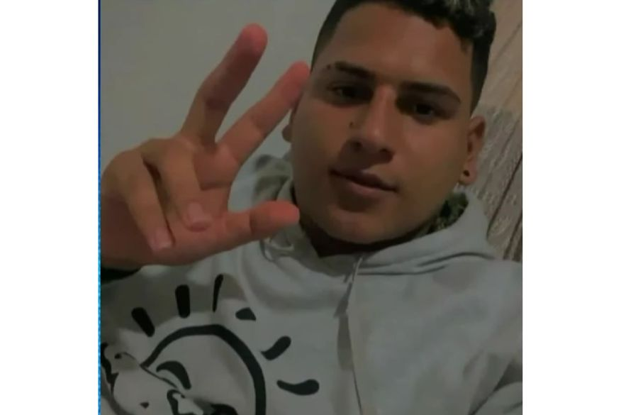Jovem é assassinado com mais de 10 tiros na noite desta segunda-feira (13), em São Bento