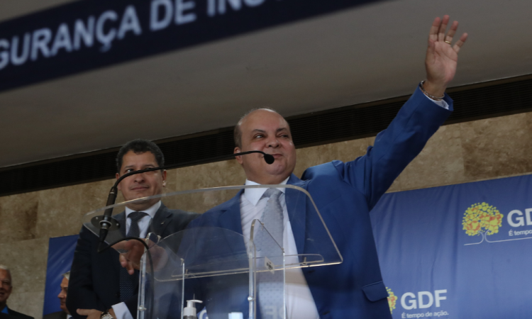 Ibaneis Rocha volta ao governo do DF após afastamento