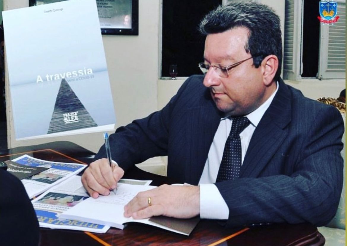 Onaldo Queiroga lançará em Patos o livro A Travessia - Venci a Covid-19