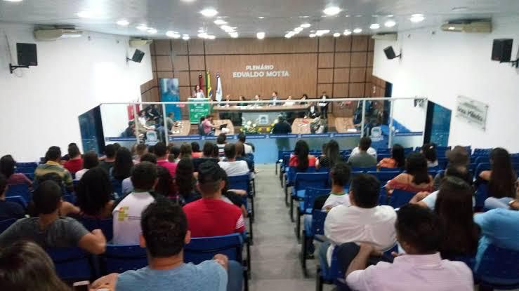 Vereadores de Patos aprovam em 2ª votação, projeto que sugere 25% de gratificação para a enfermagem após implantação do piso nacional