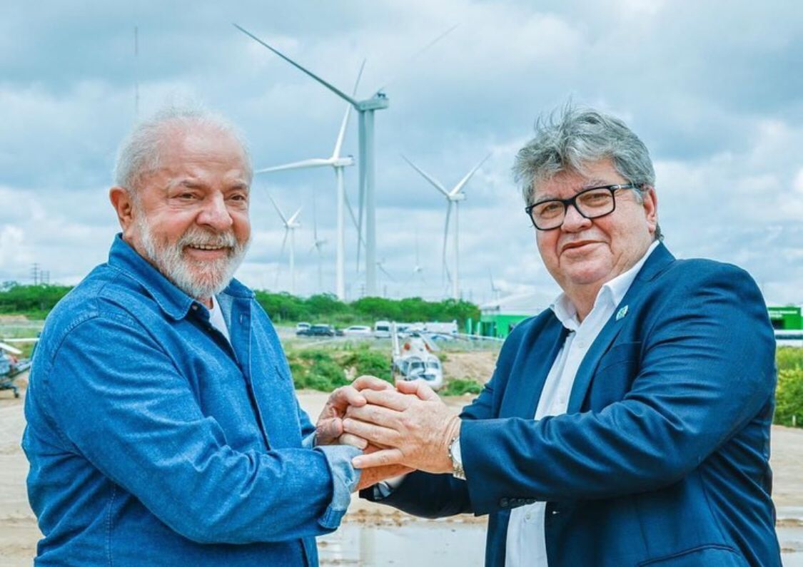 Silêncio do presidente Lula em visita à Paraíba decepciona profissionais de imprensa e pessoas que participavam de evento, em Santa Luzia