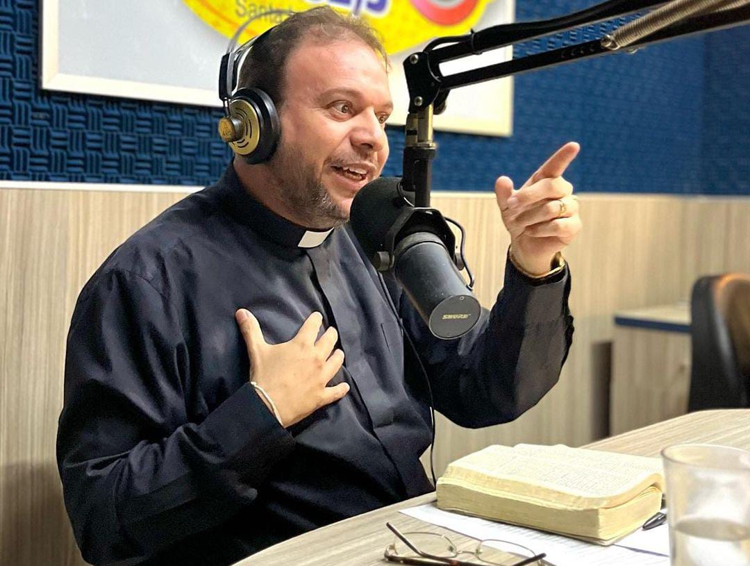 Trabalho evangelizador de Padre Fabrício ganha repercussão nacional