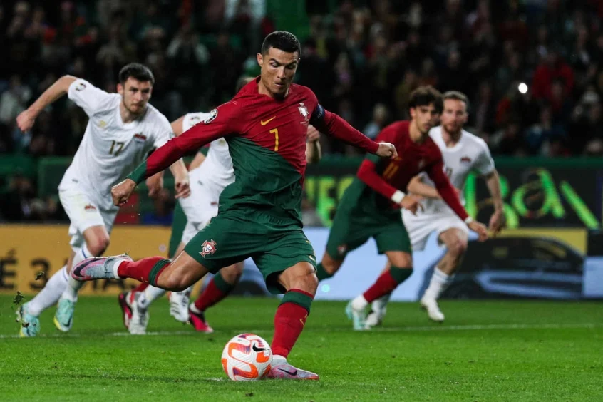 Cristiano Ronaldo faz dois, e Portugal goleia Liechtenstein pelas Eliminatórias da Euro