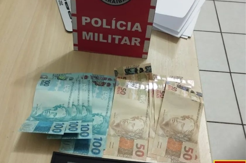 Polícia prende homem com notas de dinheiro falsas, no Sertão