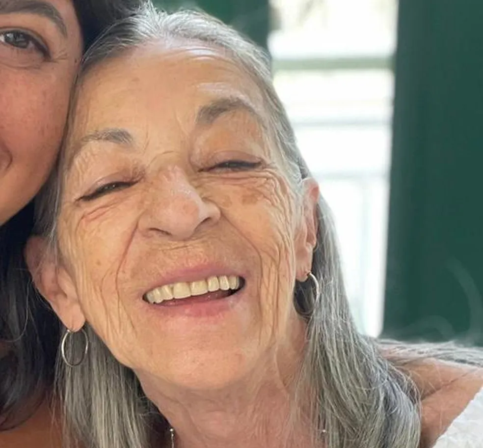 Professora que morreu em ataque em escola de SP tinha 71 anos e lecionava 'como propósito de vida', diz filha