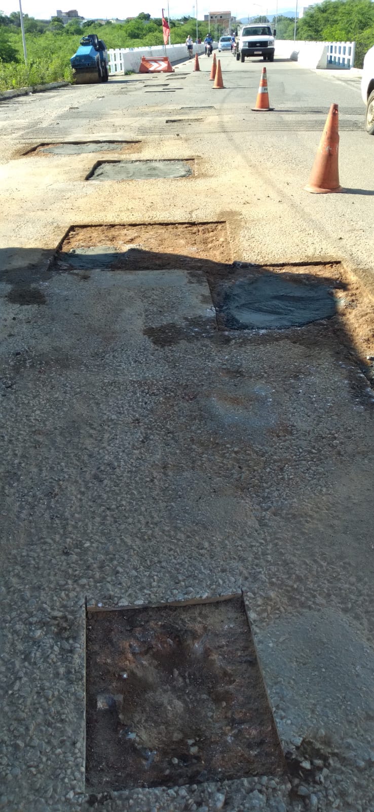 Em Patos, DER realiza reparos de buracos no Binário do Jatobá nesta quarta-feira (29)