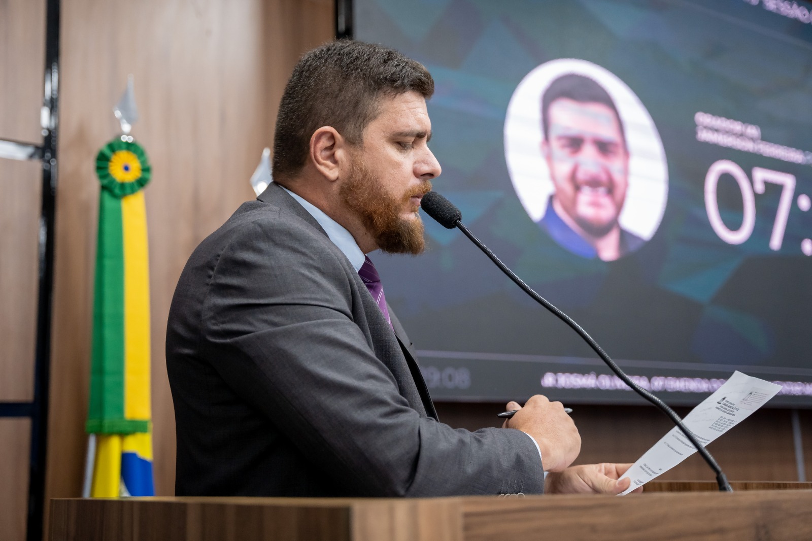 Aprovado o PL de Jamerson Ferreira que determina a implantação de acomodações para idosos e portadores de deficiência física em agências bancárias