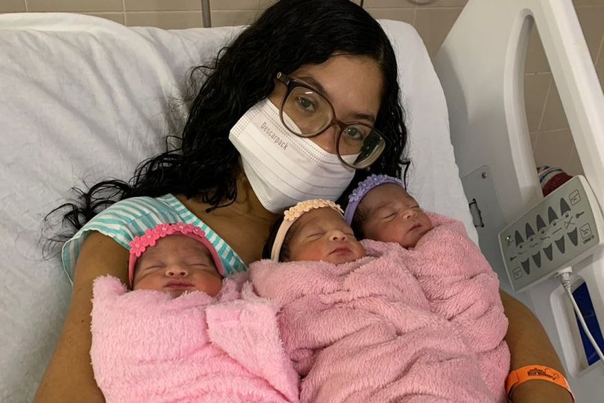 Gravidez natural: jovem de 20 anos dá à luz a trigêmeos em hospital da Paraíba e chama a atenção de equipe médica