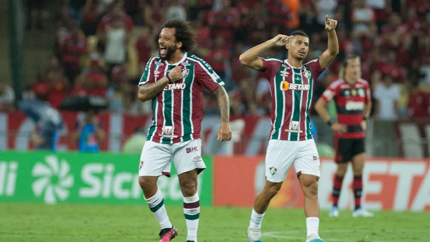 Chocolate de Páscoa: Fluminense goleia o Flamengo e é bicampeão carioca