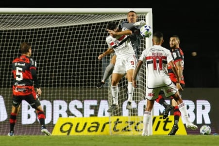 Sem criatividade, São Paulo não empolga e fica no 0 a 0 com o Ituano no Morumbi pela Copa do Brasil