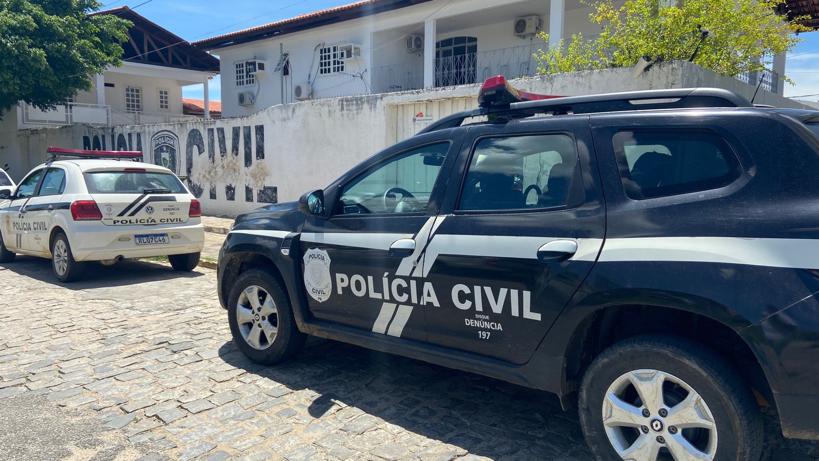 Aluno de Escola Estadual no bairro Jatobá ameaça pegar arma de vigilante e polícias são acionadas; delegado comenta o caso. OUÇA