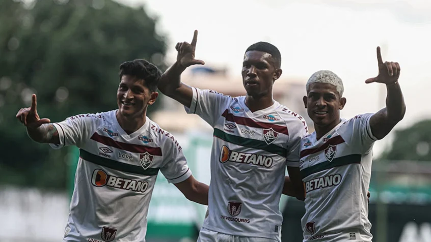 Com show de Cano, John Kennedy e Lelê, Fluminense vence o América-MG na estreia do Brasileirão