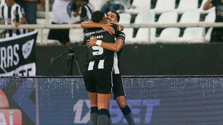 Em noite de Eduardo, Botafogo vence o São Paulo na primeira rodada do Brasileiro